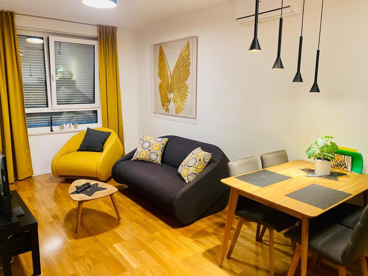 Studio Apartman Krila Wings- Parking In Garage Zagrzeb Zewnętrze zdjęcie
