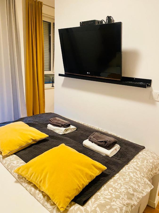 Studio Apartman Krila Wings- Parking In Garage Zagrzeb Zewnętrze zdjęcie